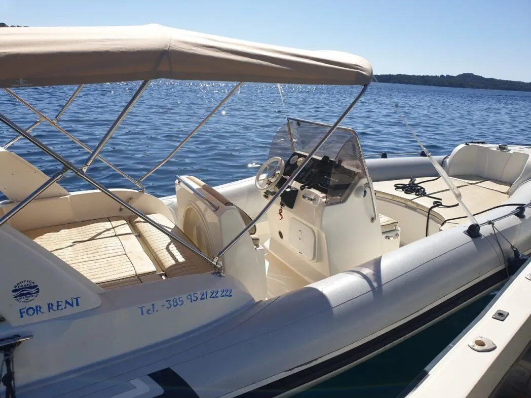 7m Mali Losinj Marlin 21 Hire
