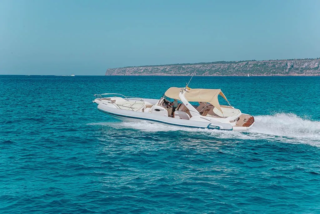 Rent a 11.6m Marlin 38 in Ibiza Town