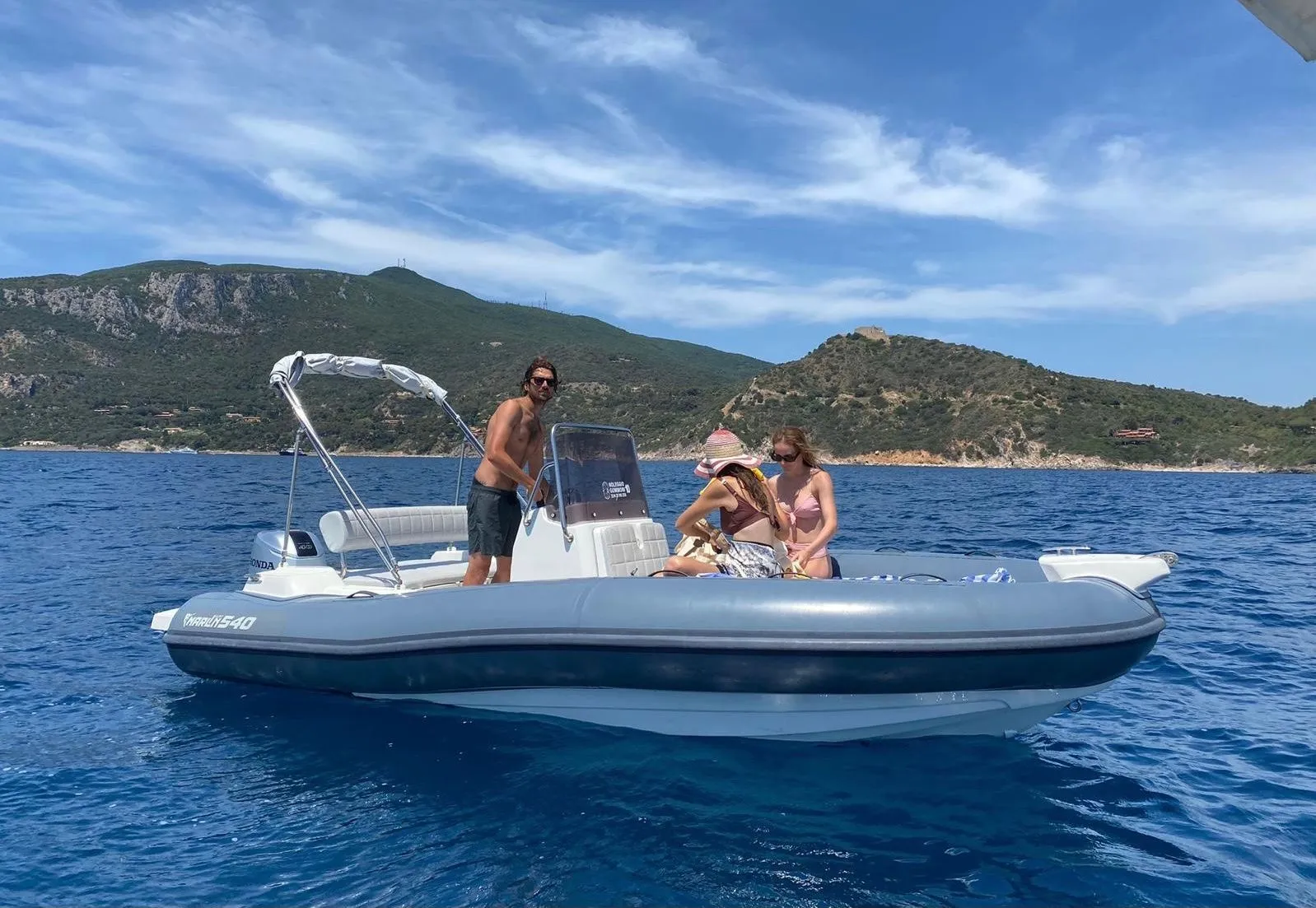 Charter a 5.5m Motor Boat in Porto Ercole