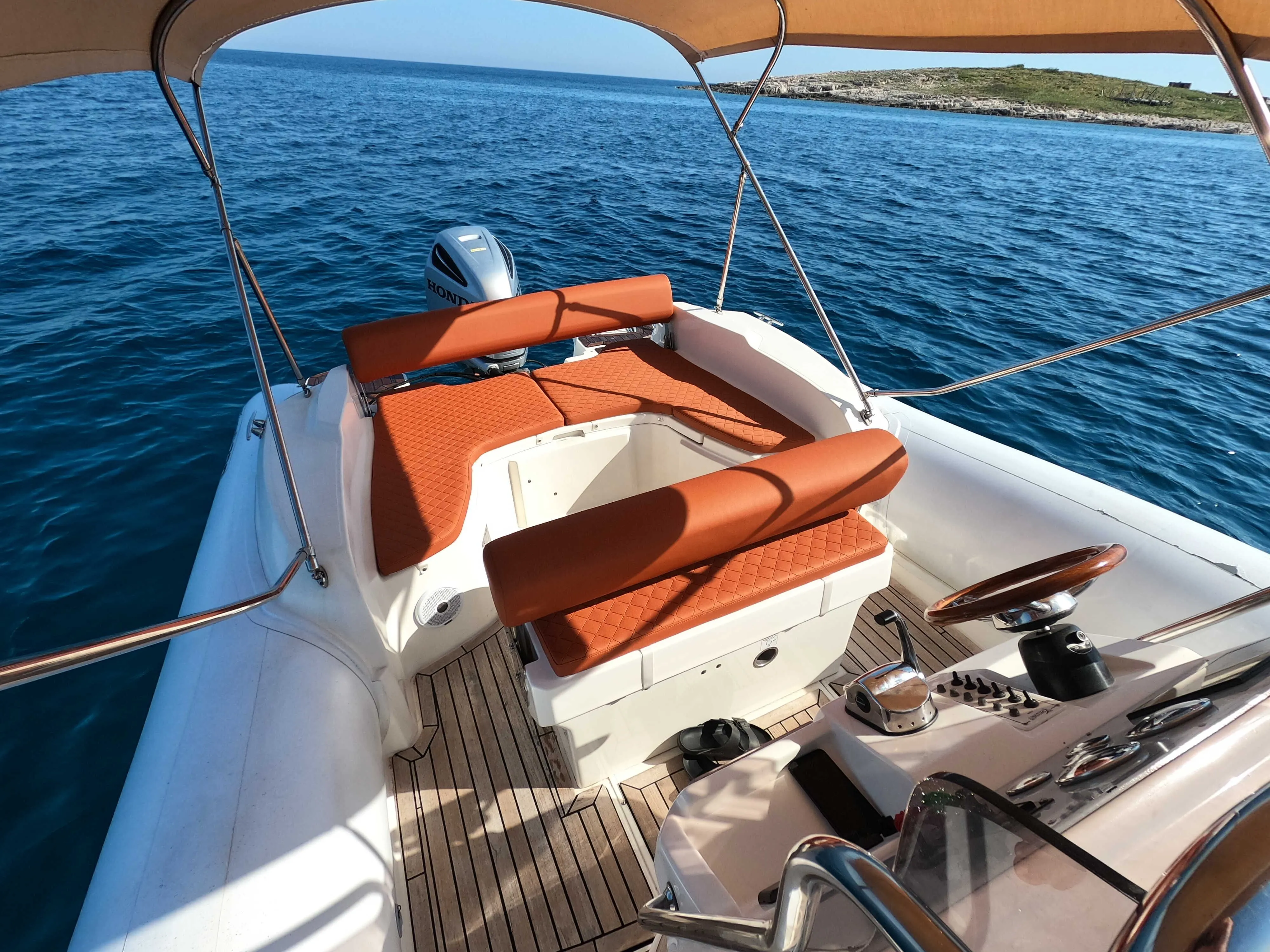 Dynamic Charter Boat