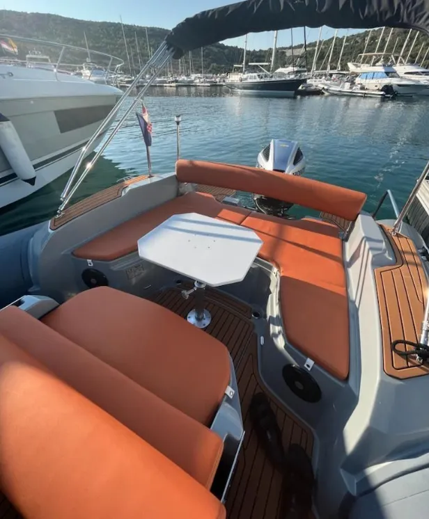 No Name Charter Boat