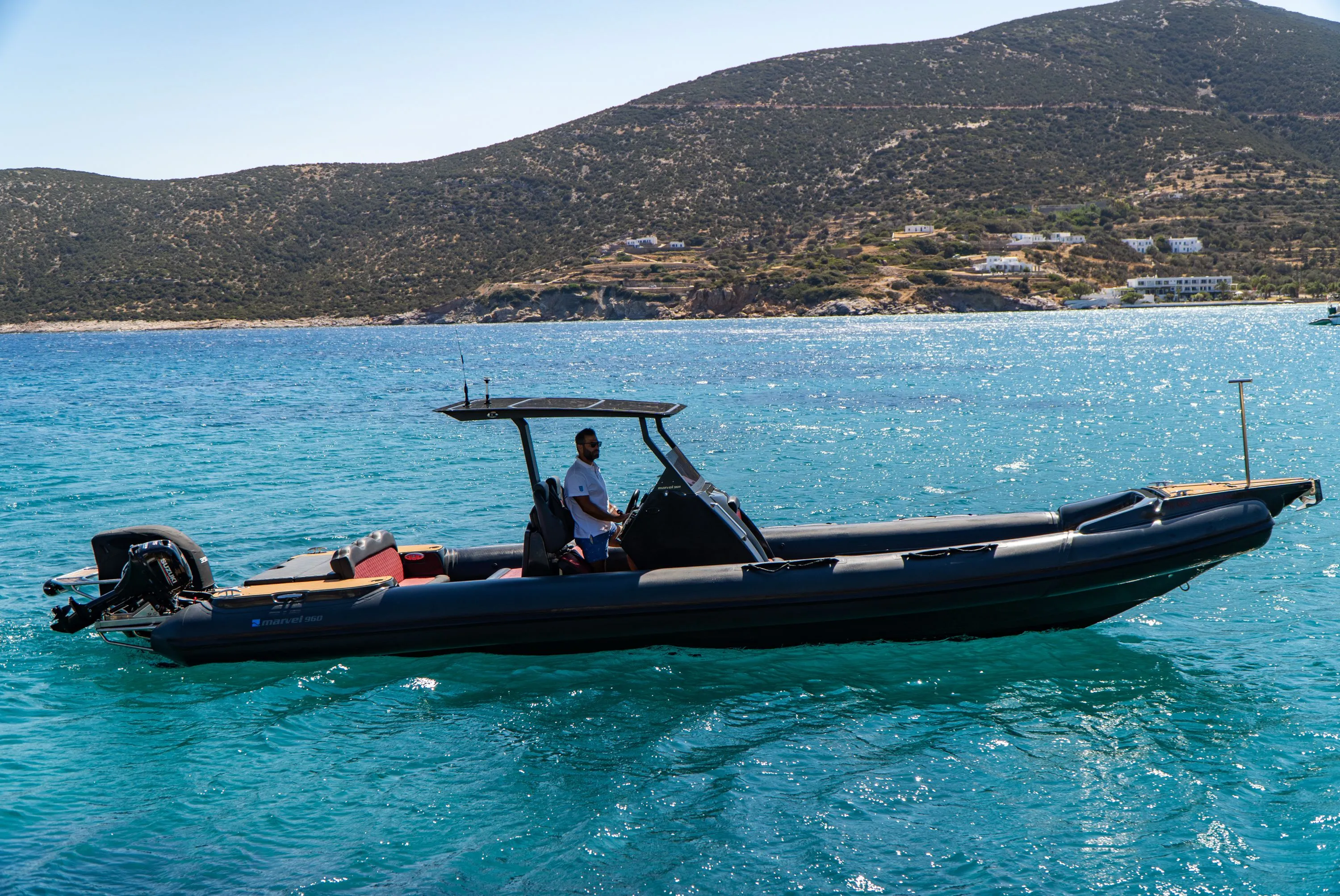 10m Sifnos Motor Boat Hire