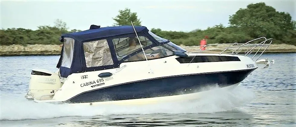 Rent a 7m 2 Cabin Motor Yacht in Gdynia