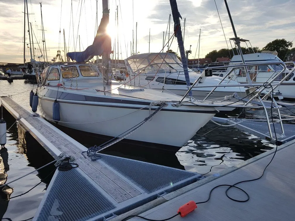 Charter a 9.74m Sailing Yacht Maxi boats 95 in Kamien Pomorski