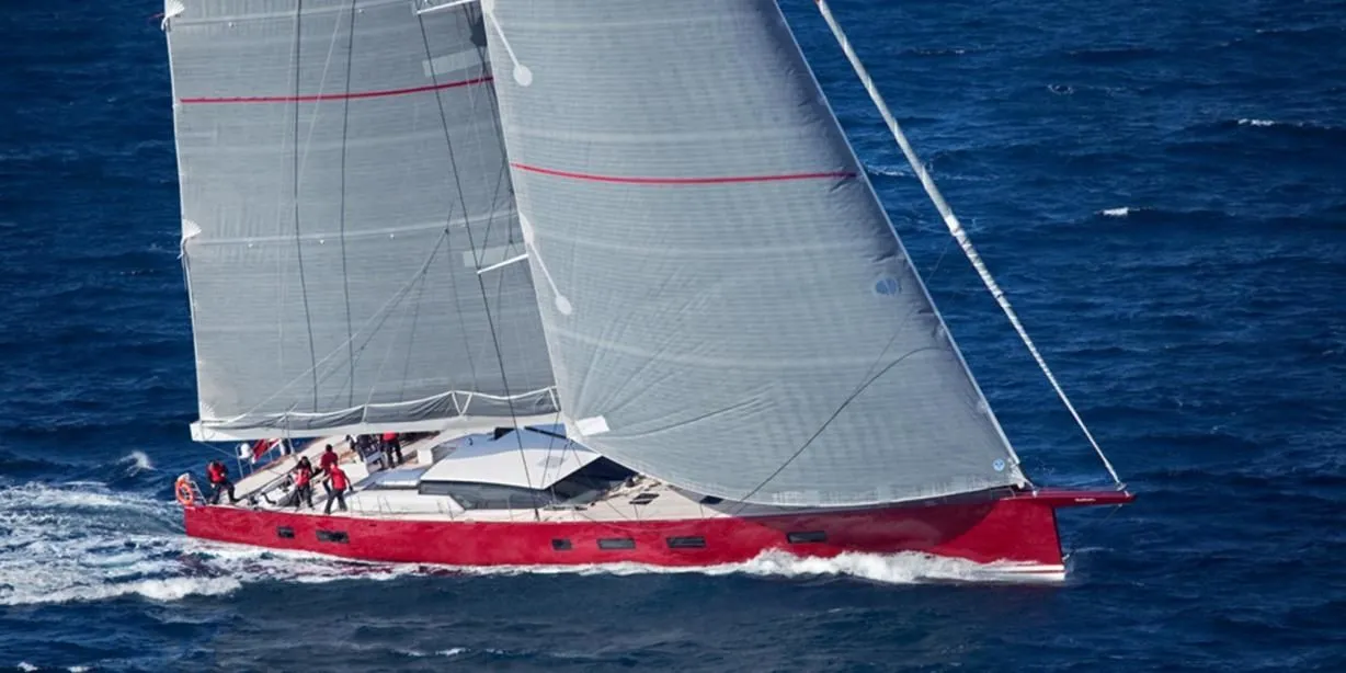 Rent a 30.48m Boat in Papeete