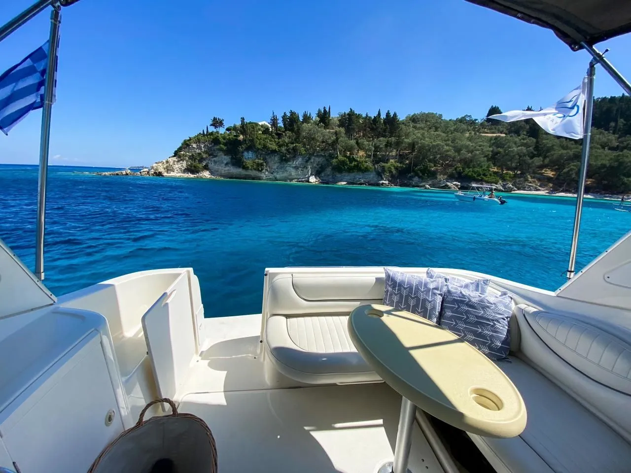 9.37m Corfu Town Maxum 3100 Hire