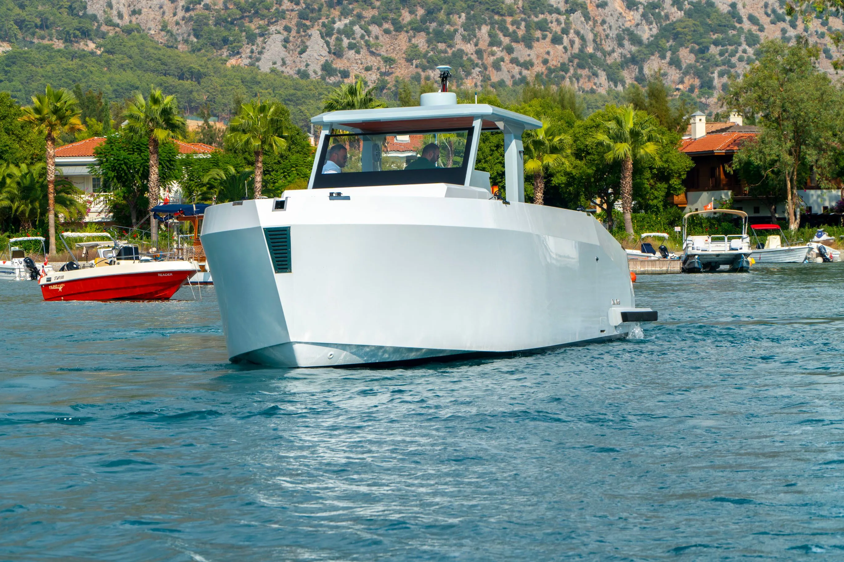 Chase Charterboot - 4