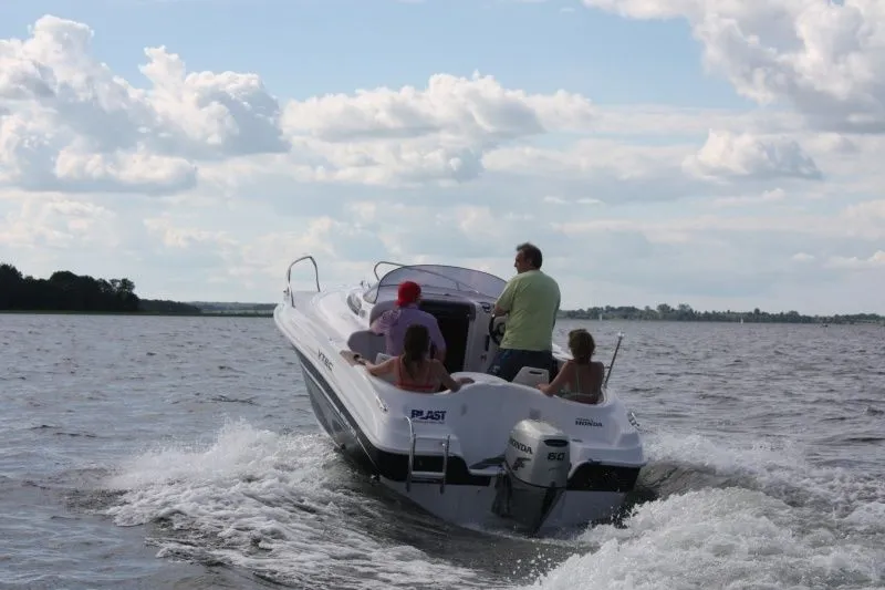 Mazury Kiralık Teknesi