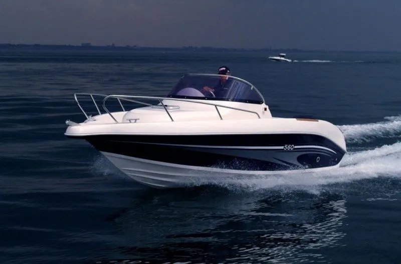 Wilkasy Kiralık Mazury 560 5.6m Motorlu Tekne