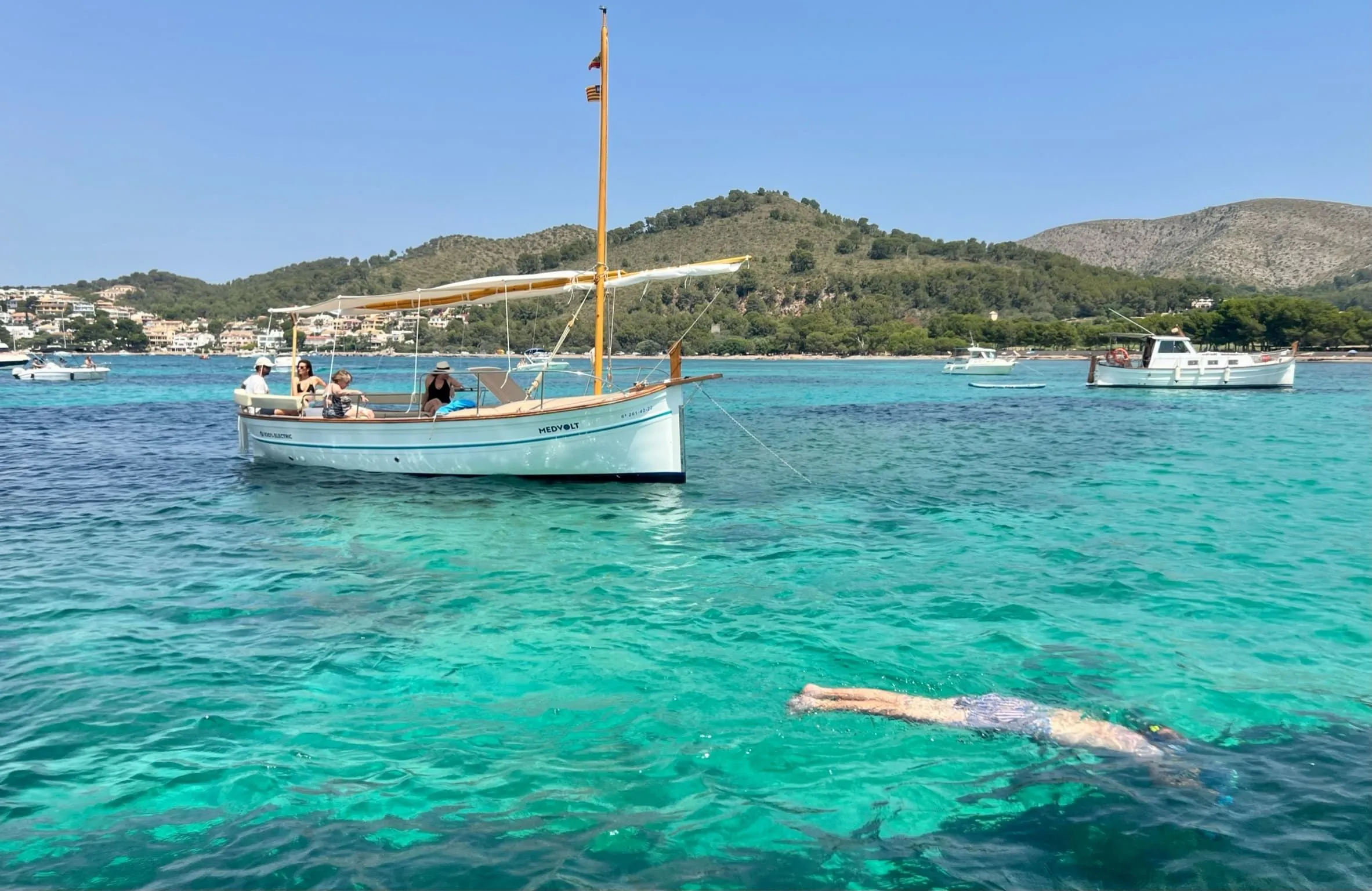 Чартер Calobra 1 - 4