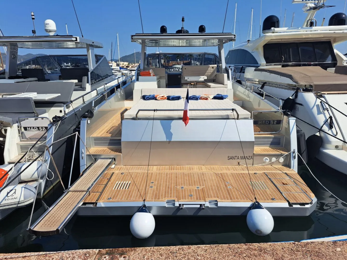 15.8m Cogolin Motor Yacht MedYacht 52 Hire
