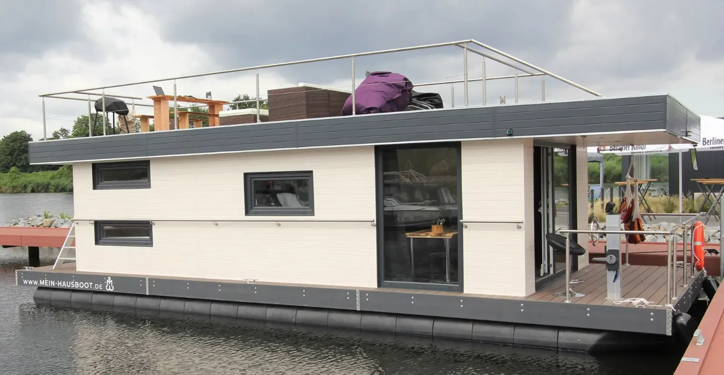 Röbel 11.5m Kiralık Ev Tekne