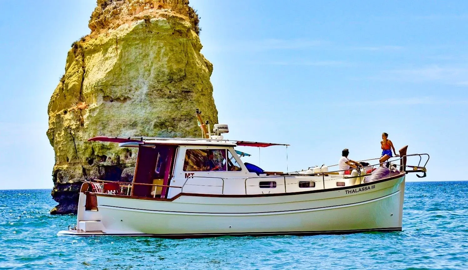 Charter a 12m Menorquin 120 in Portimão