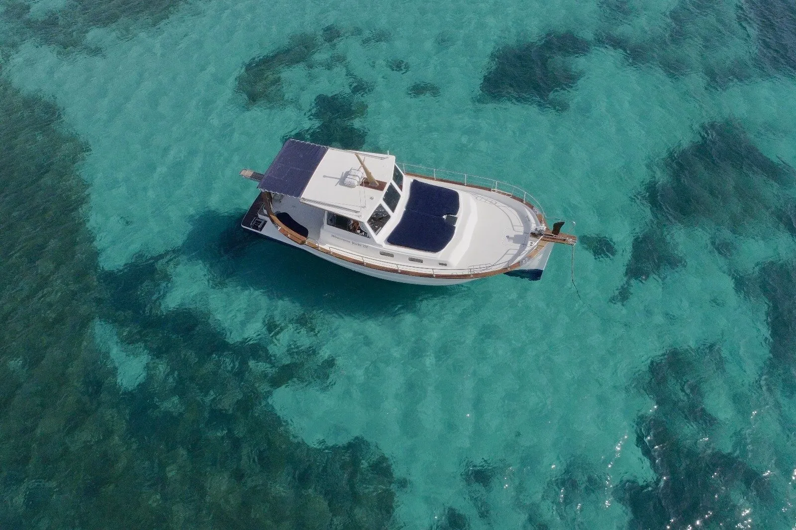 Thalassa Mietboot