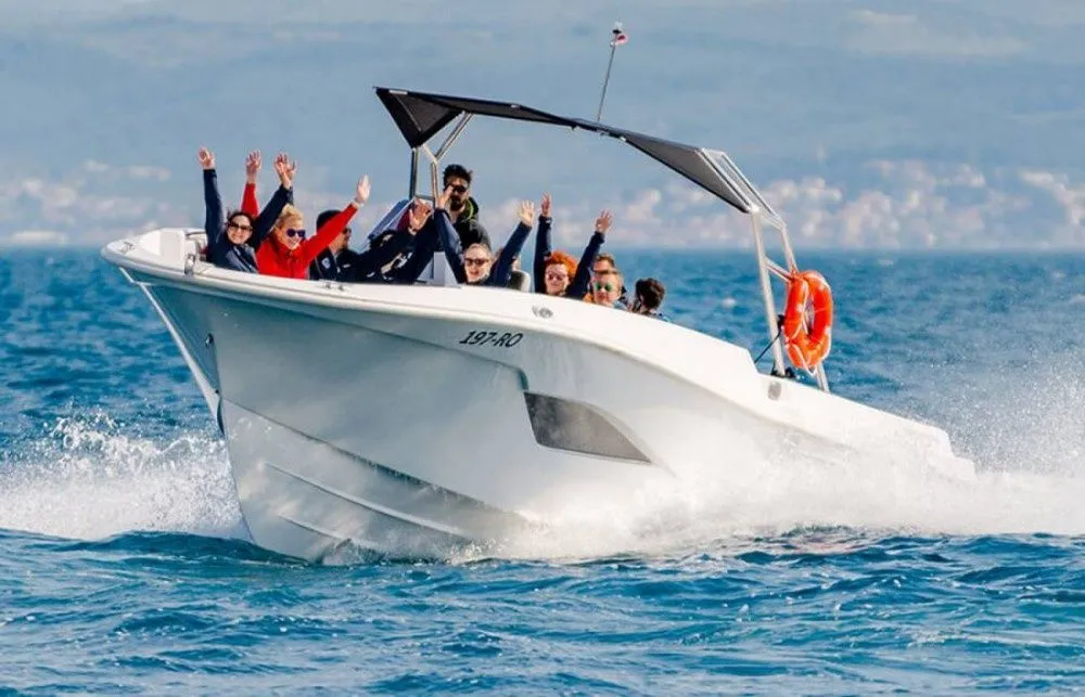 Excursion Charter Boat