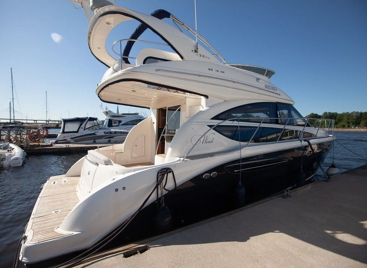 Wind Charter Boat