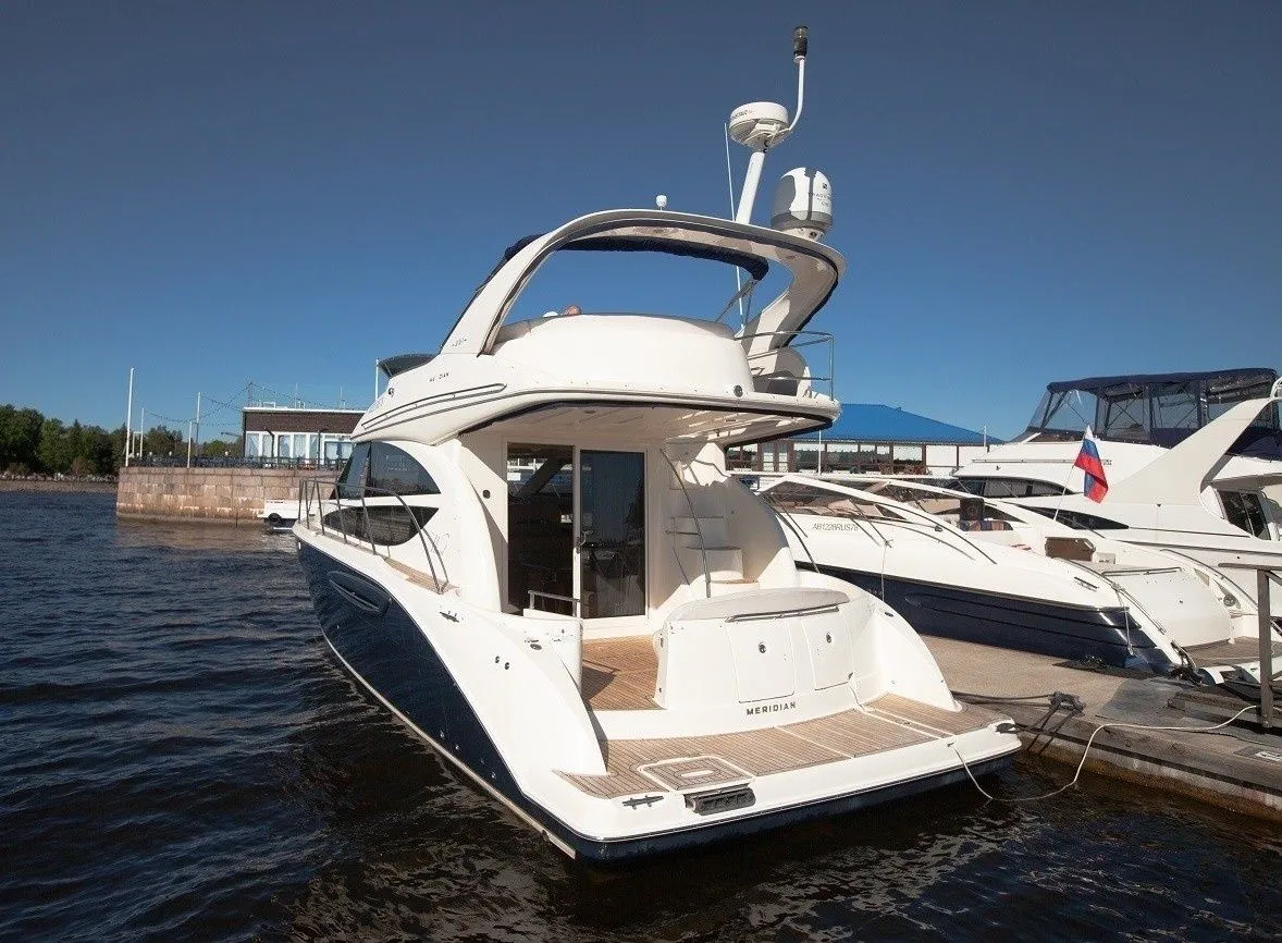 Charter a 12.5m Meridian 391 Motor Yacht in Saint Petersburg