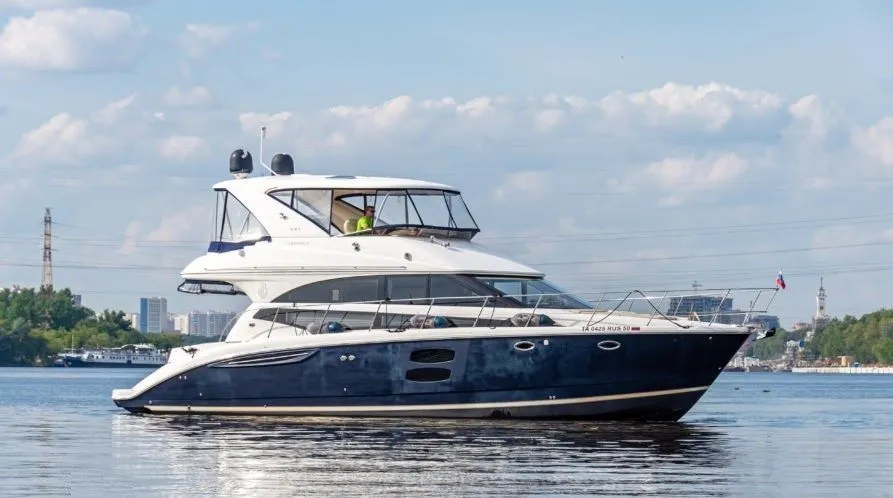 14.3m Moscow Meridian 441 Motor Yacht Hire