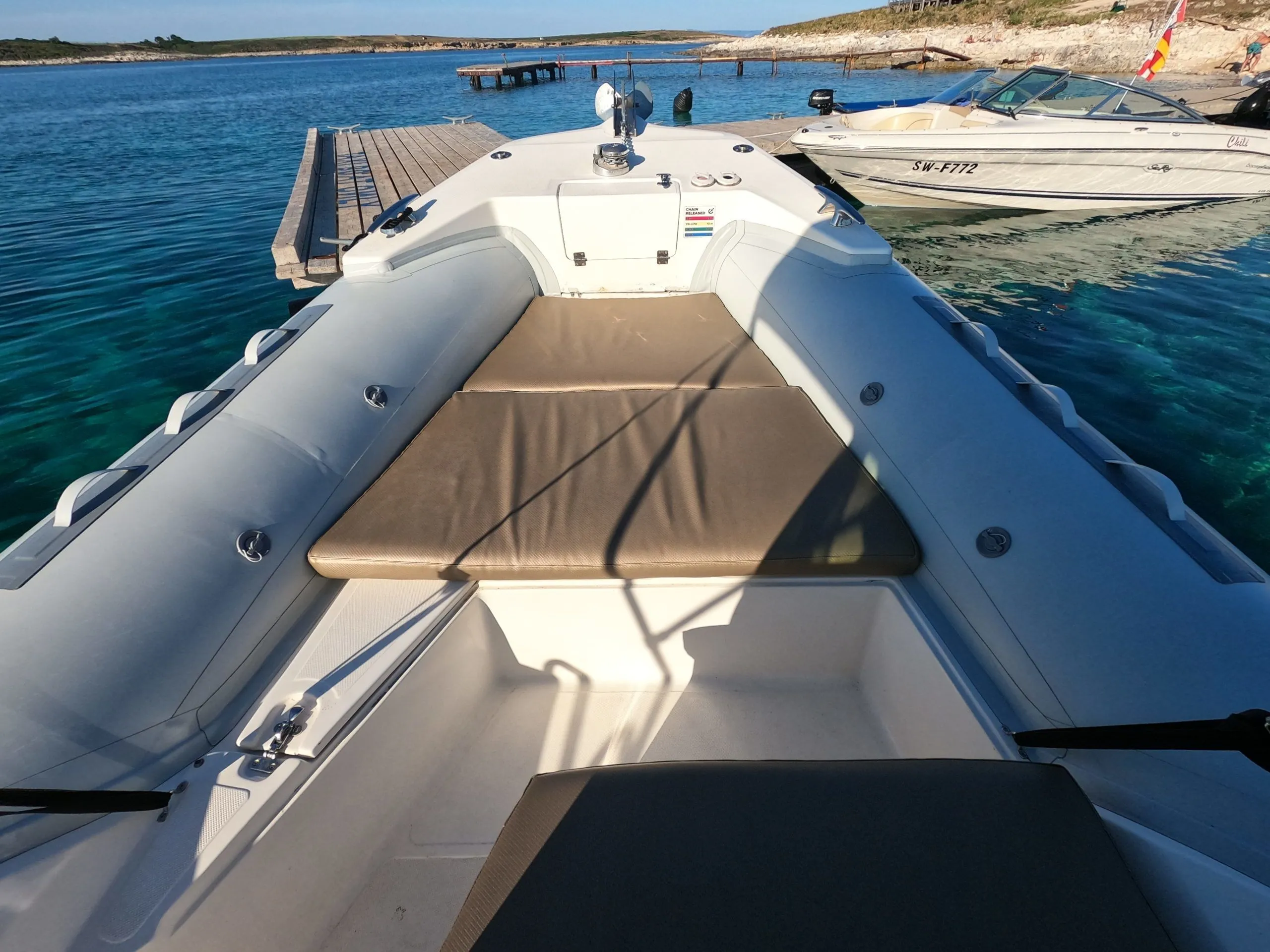 Robinzon Charter Boat