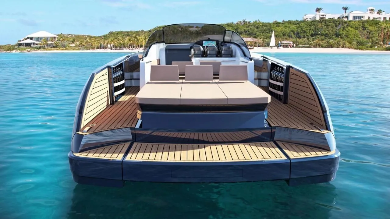 Rent a 13.75m 2 Cabin Motor Yacht in Positano