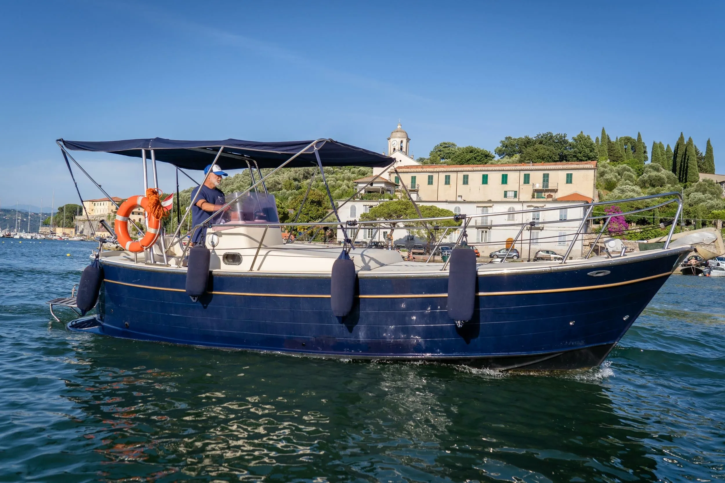 7.5m Le Grazie Motor Boat Mimi Libeccio 7.50 Hire