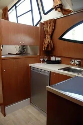 13.6m Casale sul Sile 3 Cabin House Boat Hire