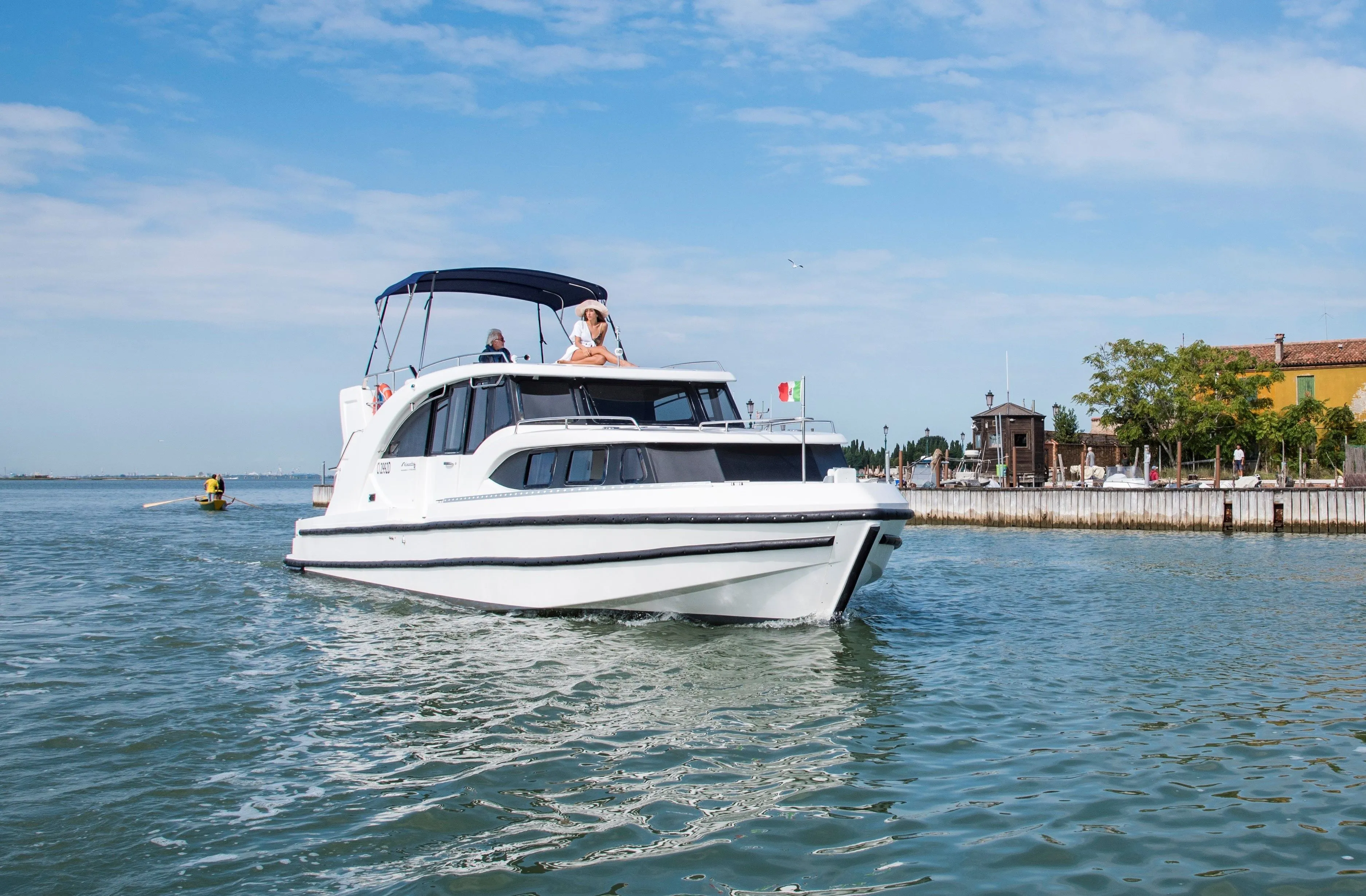 No Name Charter Boat