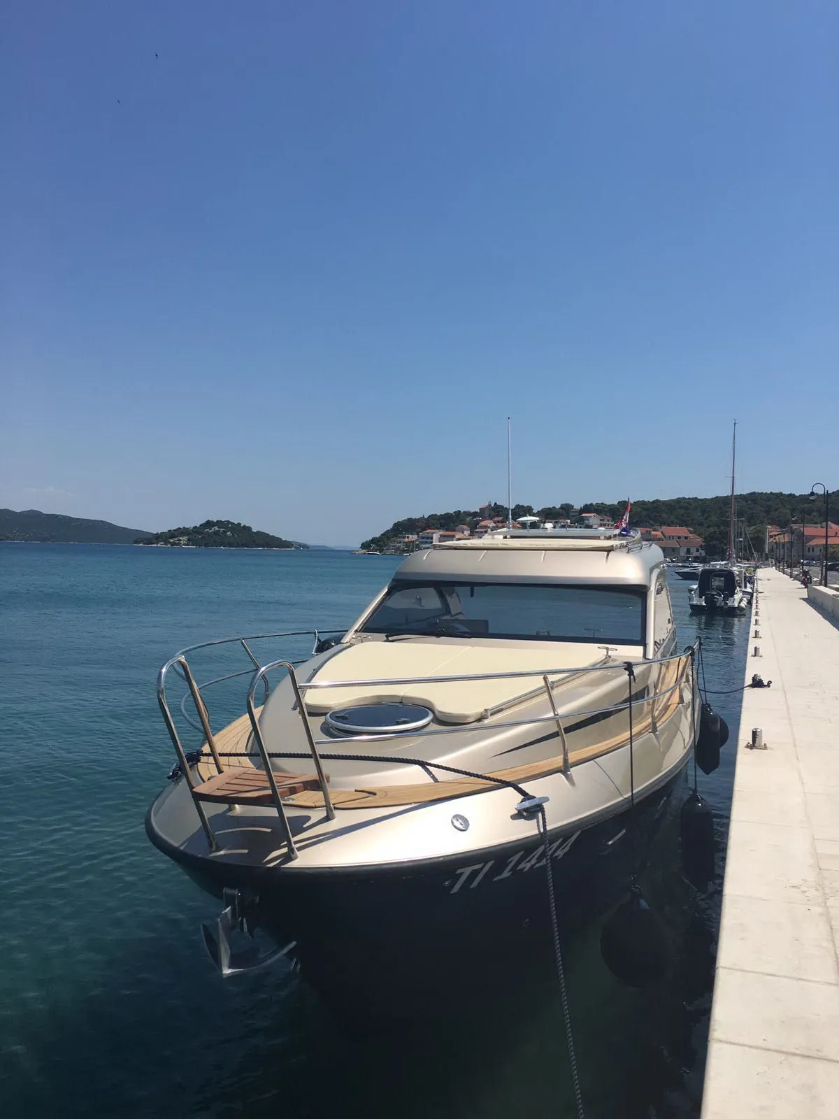 Laura Kiralık Teknesi - 3