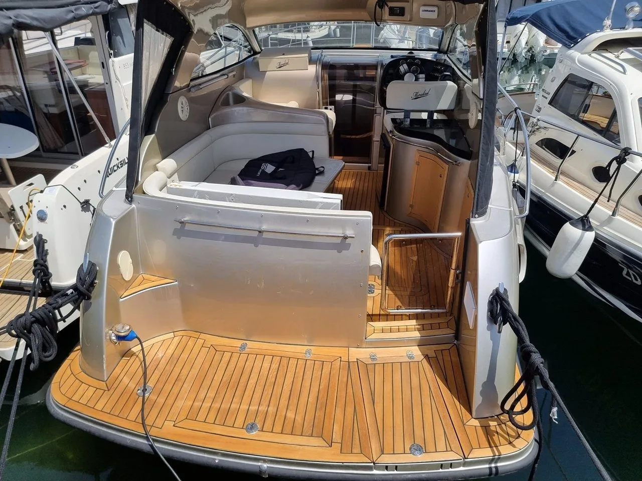 Rent a 9.9m Motor Yacht Mirakul 30 in Sukosan