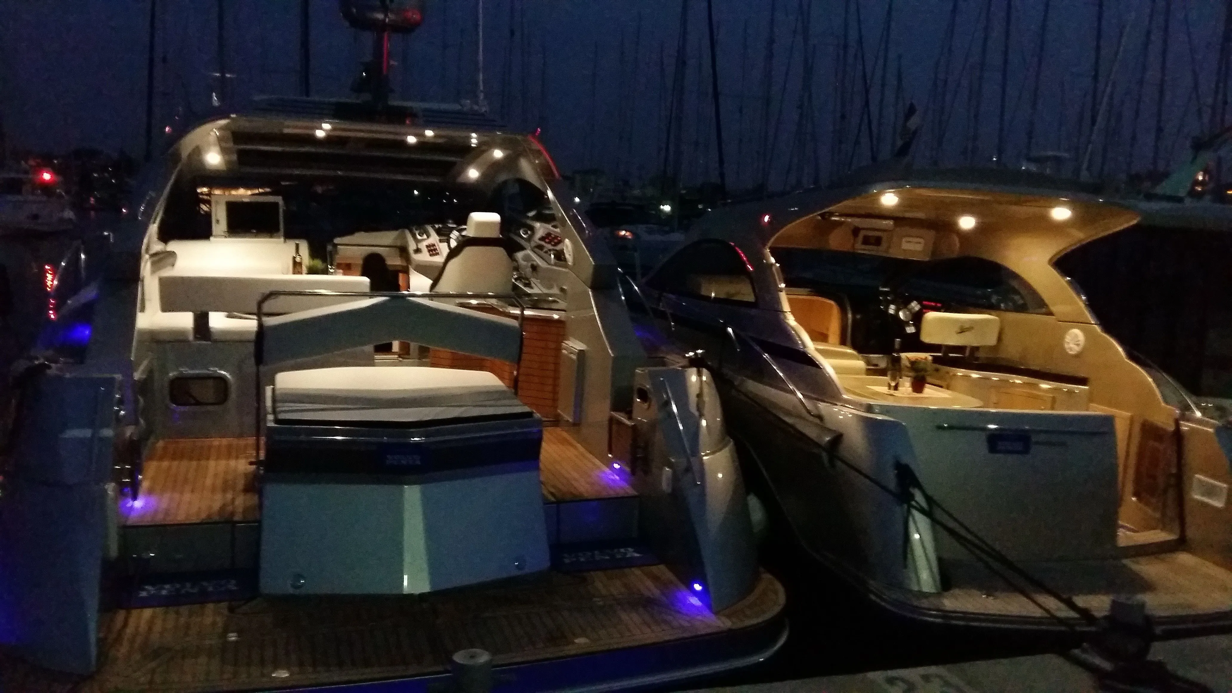 Чартер Eva 2 - 5