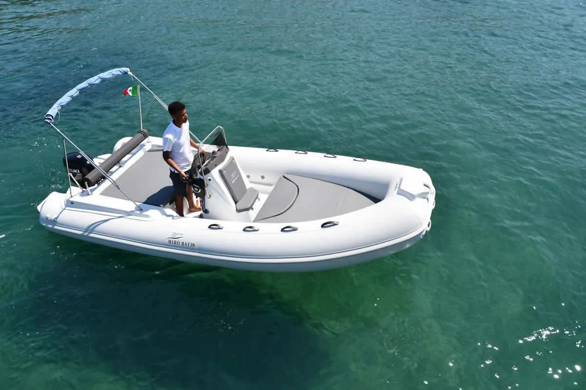 No Name Charter Boat