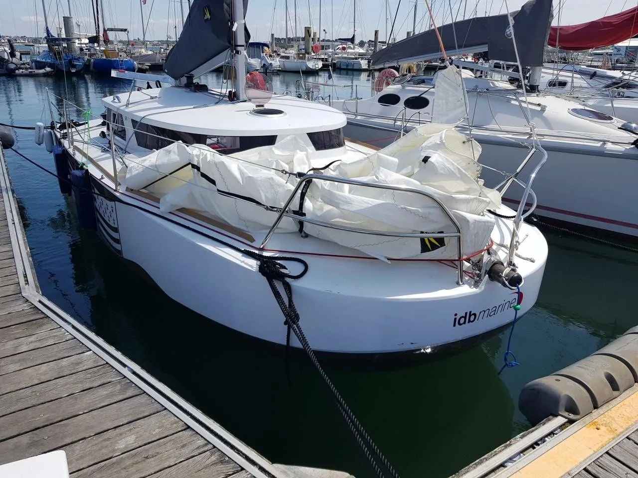 6.5m Larmor-Plage Mojito 650 Sailing Yacht Hire