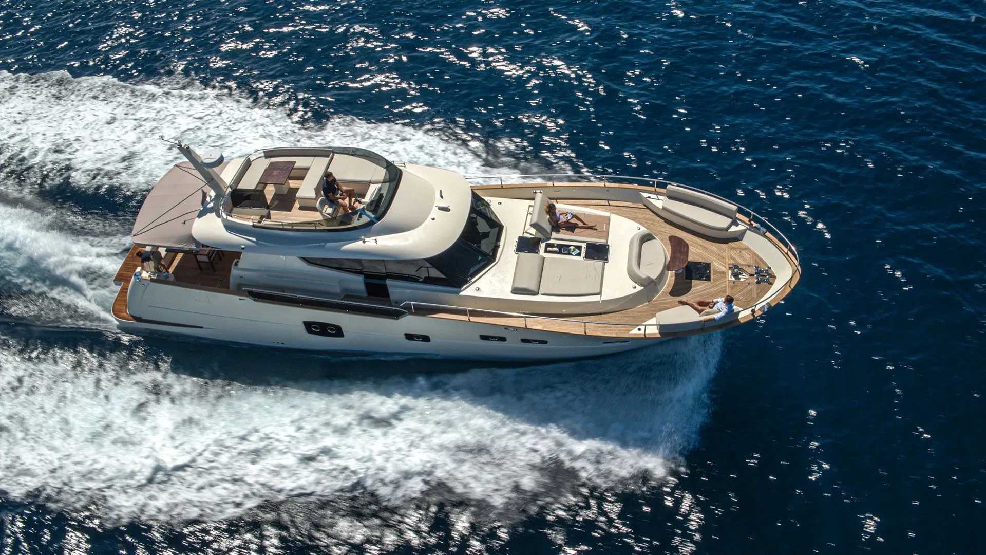Panta Rei Charter Boat