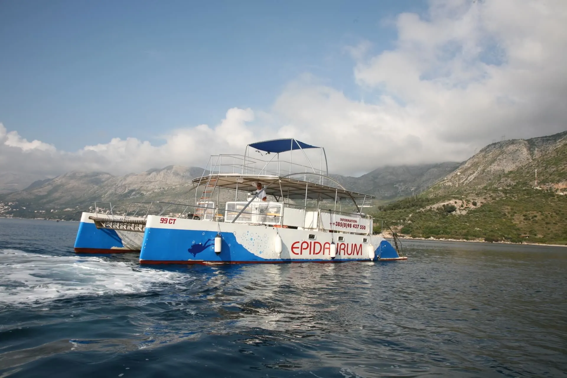 Explore Dubrovnik on a 17.15m Rental Monte Marine Cat 17 Party