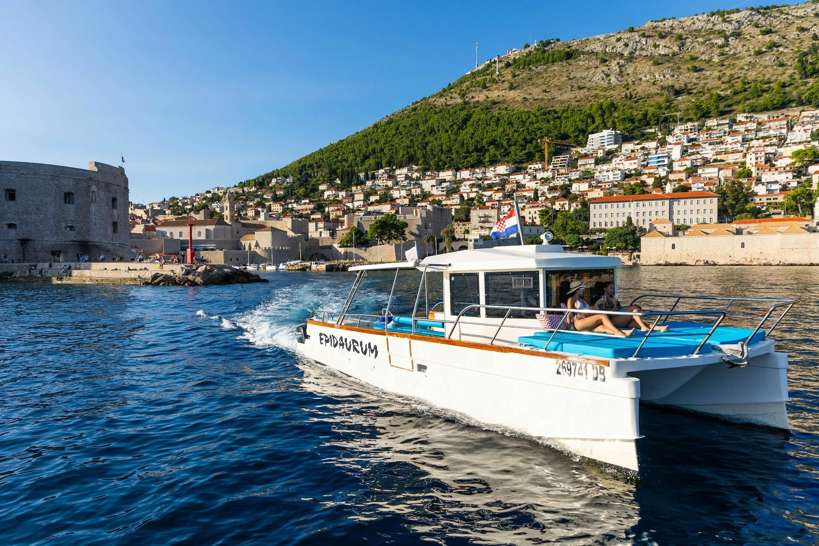 Rent a 11.95m Power Catamaran Monte Marine Lux Cat in Dubrovnik