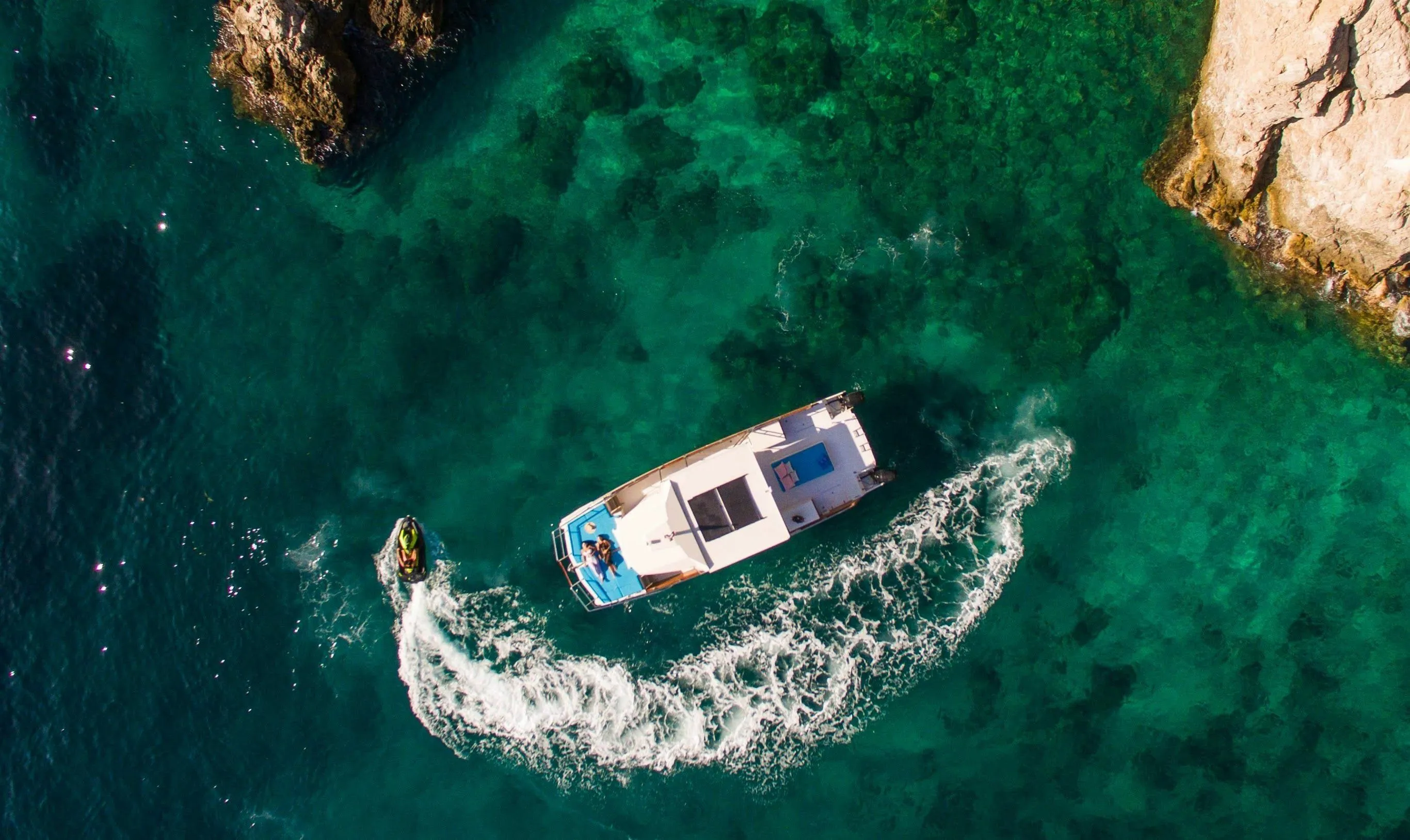 Rent a 11.95m Power Catamaran Monte Marine Lux Cat in Dubrovnik