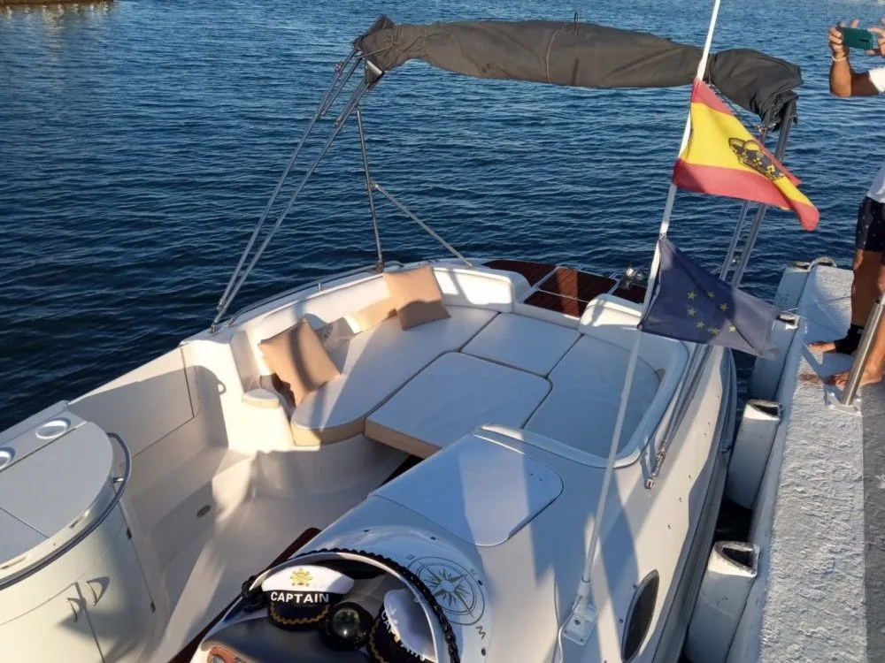 Explorer Charter Boat