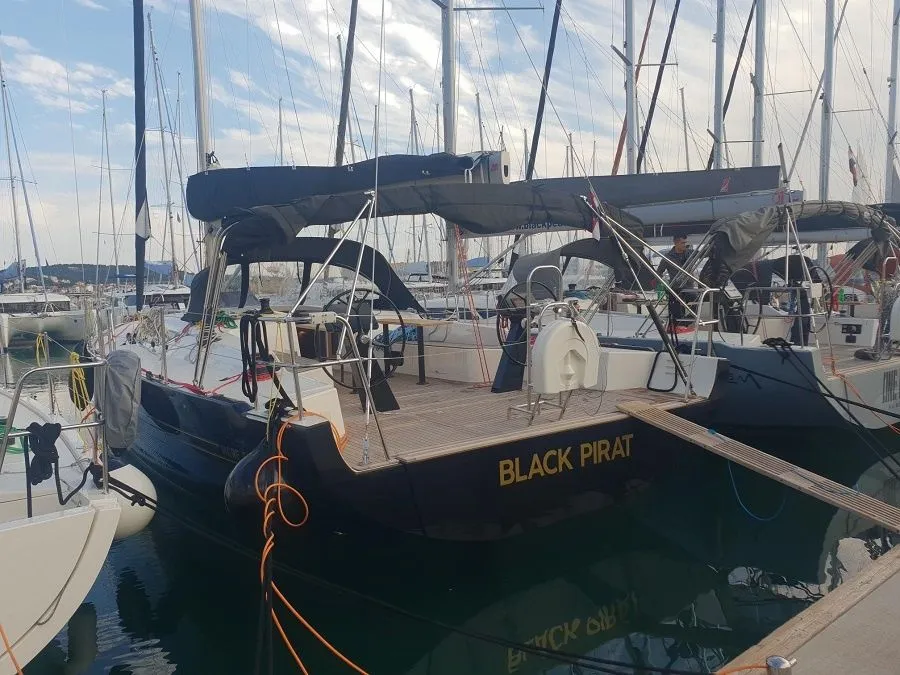 Black Pirat Charterboot - 3