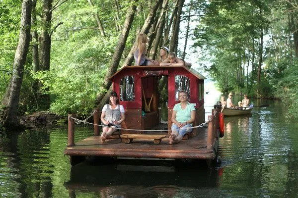 Explore Potsdam on a 5.7m Rental Boat