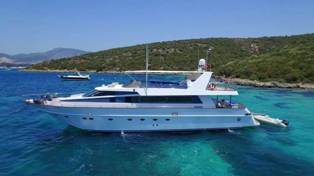 Charter a 27m Motor Yacht 88 in Göcek