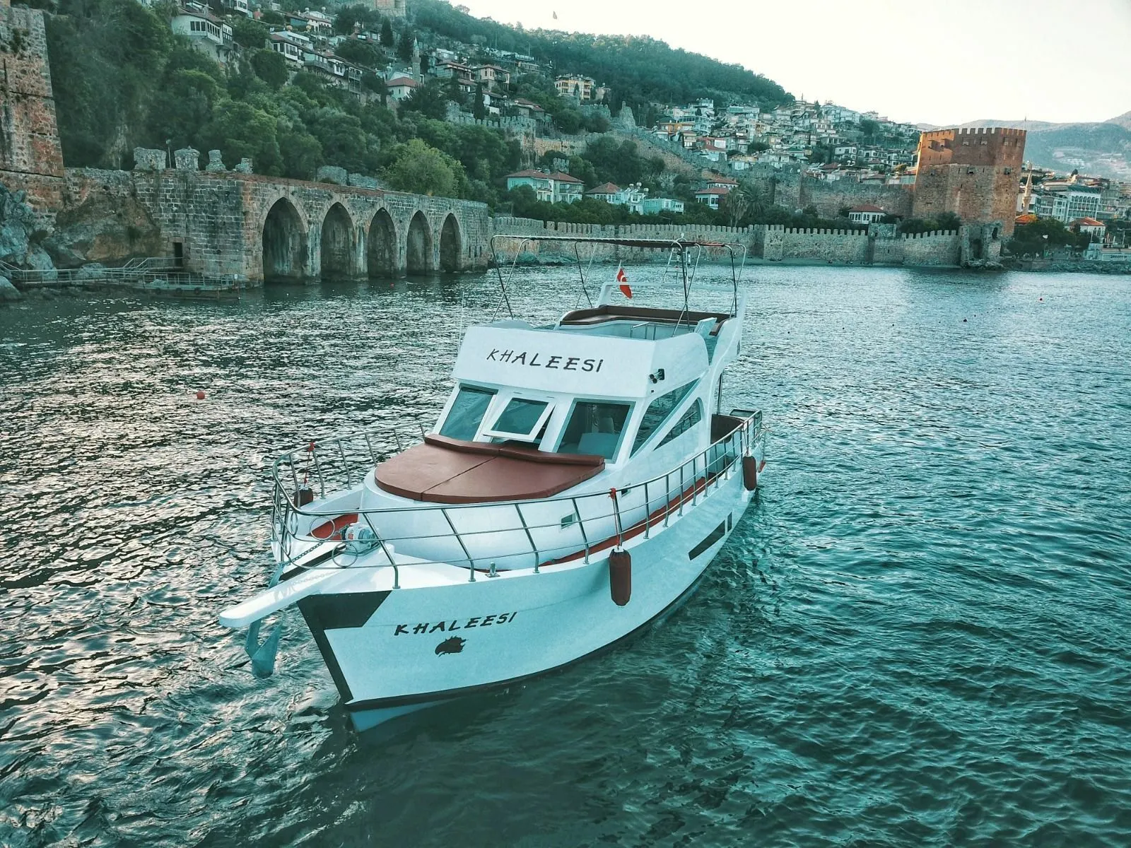 Rent a 13.5m Boat in Alanya