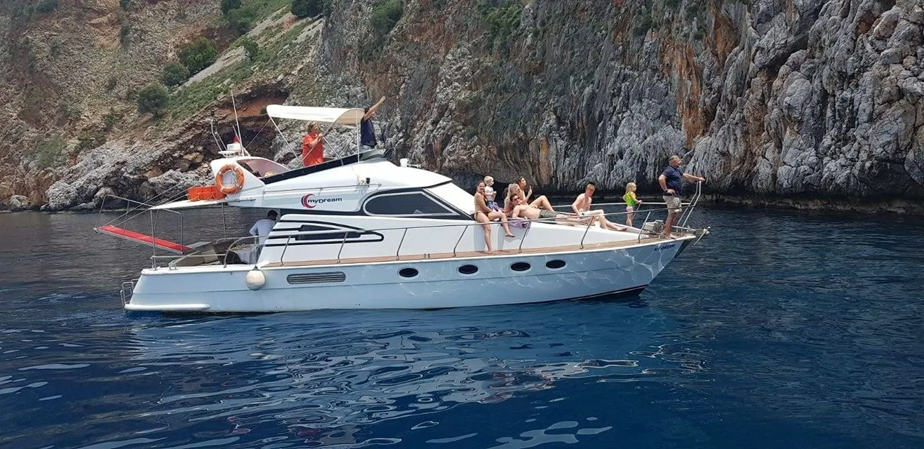 Rent a 13m Boat in Alanya