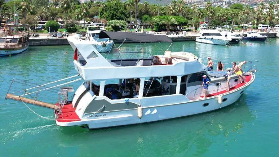 Charter a 15m Motor Yacht in Alanya