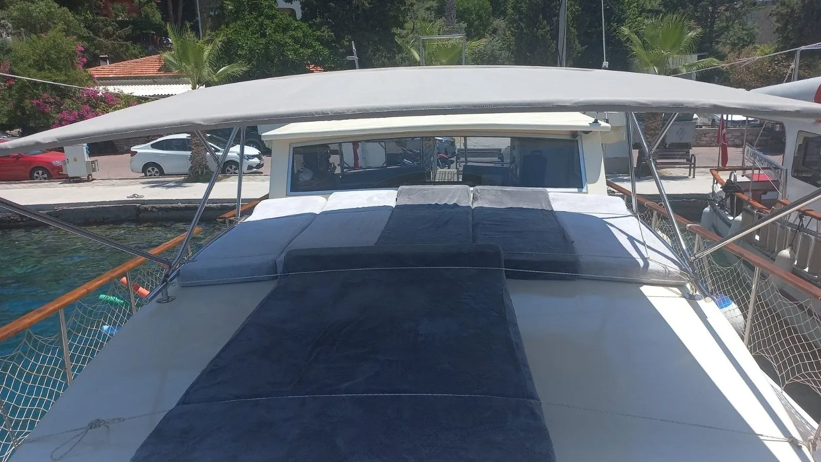 Lady Eliz Charter Boat