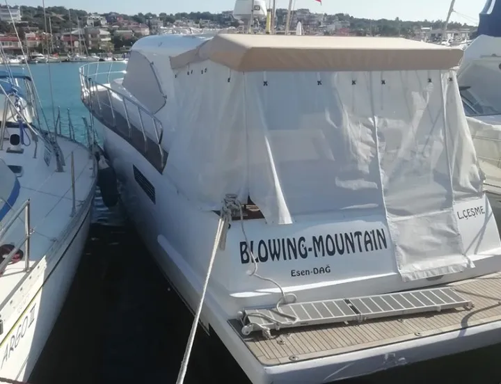 Rent a 13m Boat in Cesme