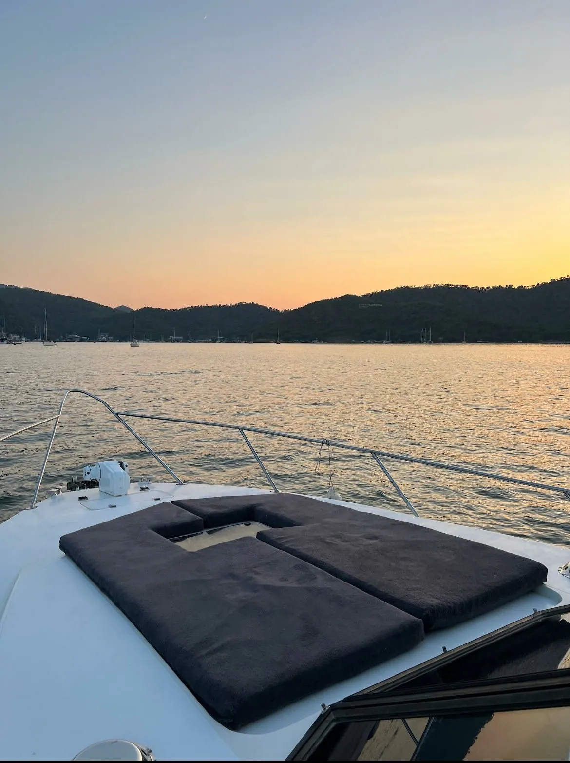 Ozyilmaz Charter Boat