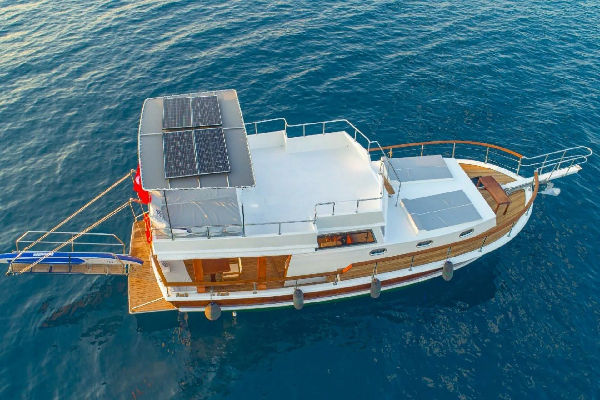 Goldenlight Charterboot - 4