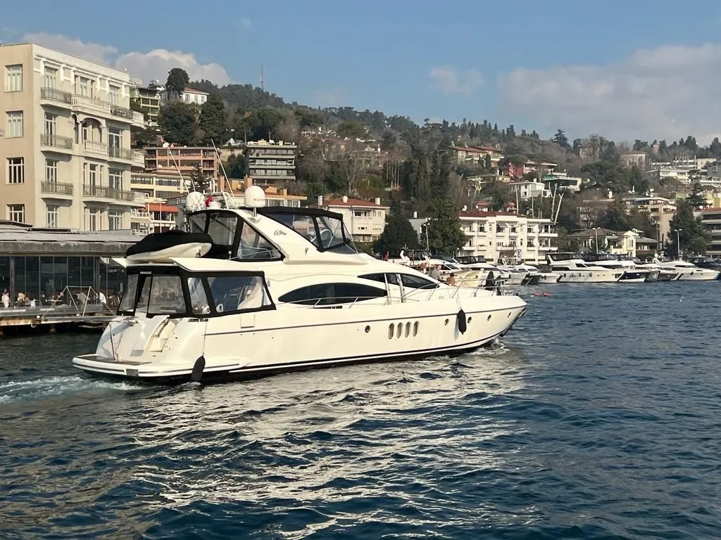 İstanbul 22.5m Motoryat Kiralık