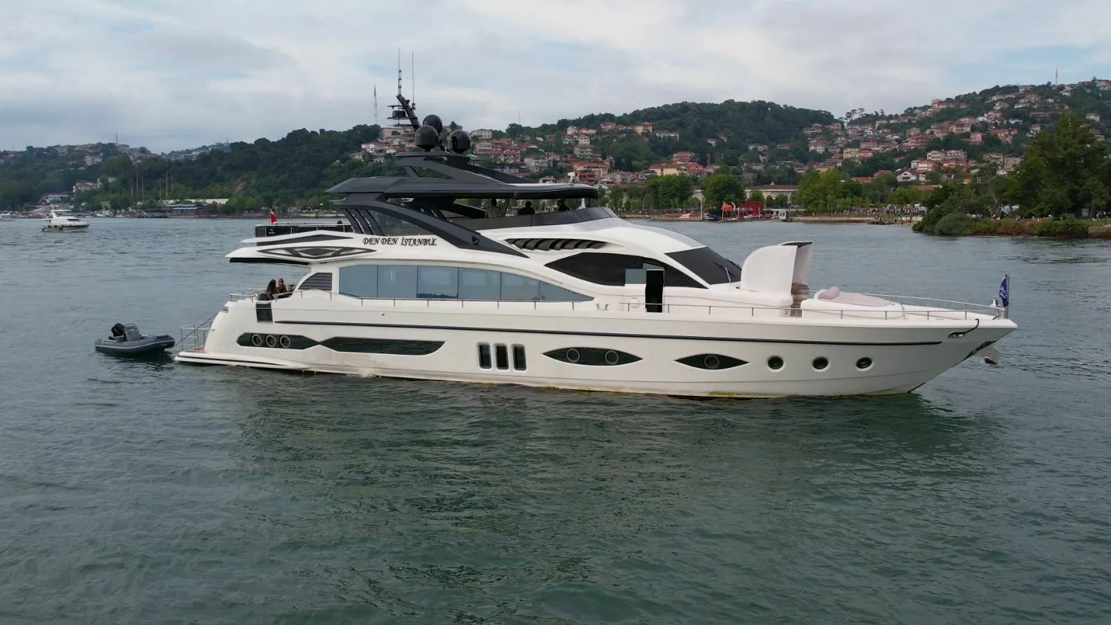 Den Den Mietboot - 2