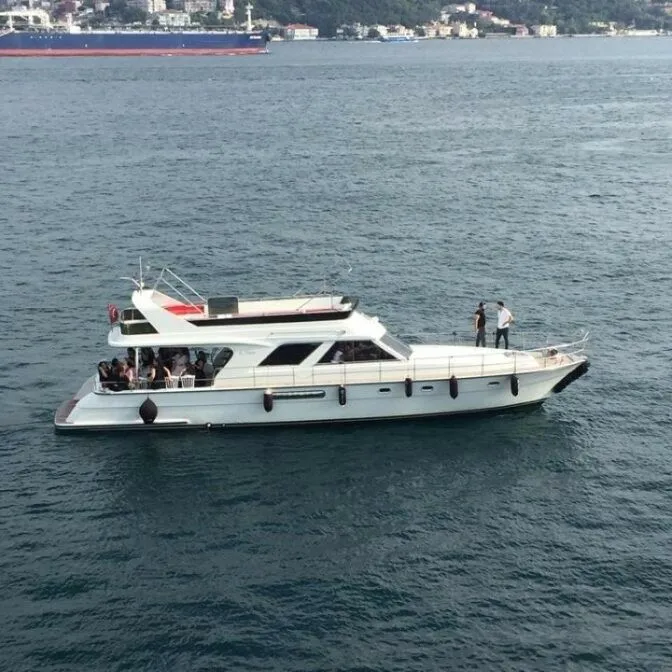 Charter a 16.5m Motor Yacht in Istanbul